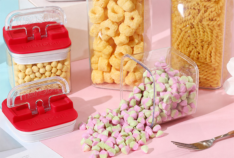 plastic crisper with cover