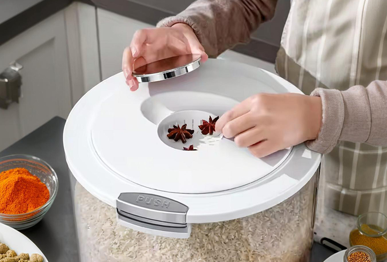 WISHOME Round Airtight Rice Container Main Product Image