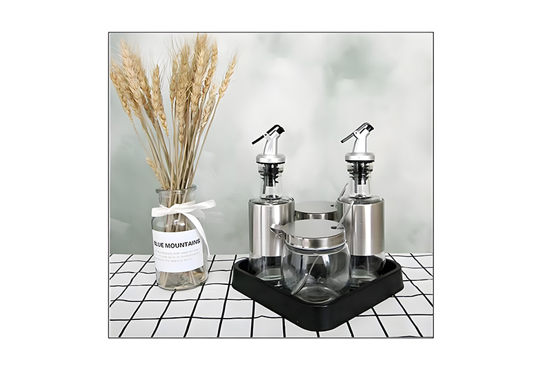 WISHOME Oil Bottle & Condiment Set of Four Main Product Image