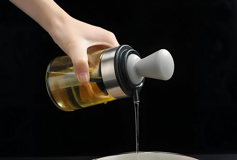 WISHOME Brush & Pour Integrated Oil Pot Main Product Image