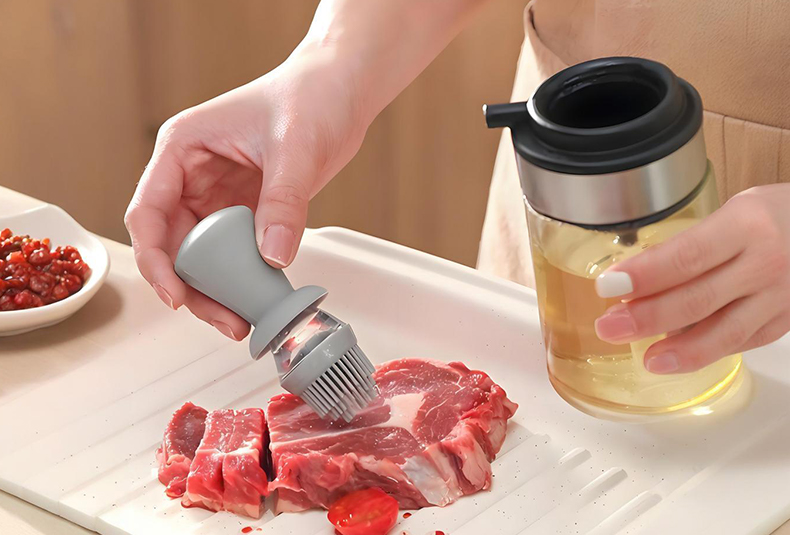 WISHOME Brush & Pour Integrated Oil Pot Main Product Image