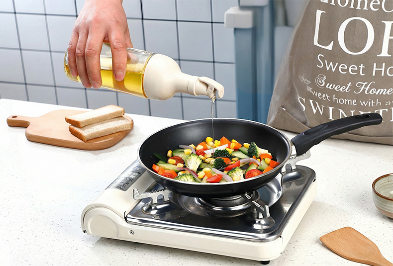 WISHOME Scientific Oil Control Seasoning Bottle Main Product Image