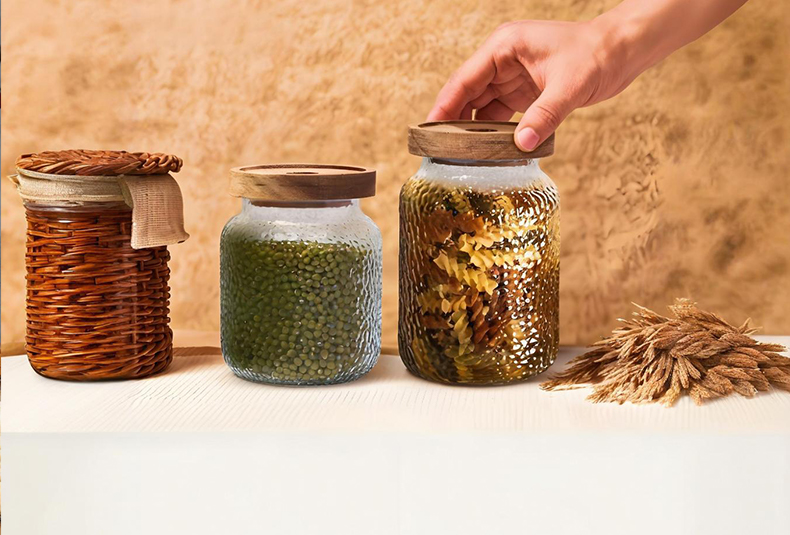 WISHOME Hammered Borosilicate Glass Storage Jar with Acacia Wood Lid Main Product Image