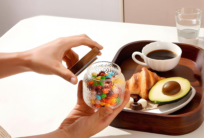 WISHOME Hammered Borosilicate Glass Storage Jar with Acacia Wood Lid Main Product Image