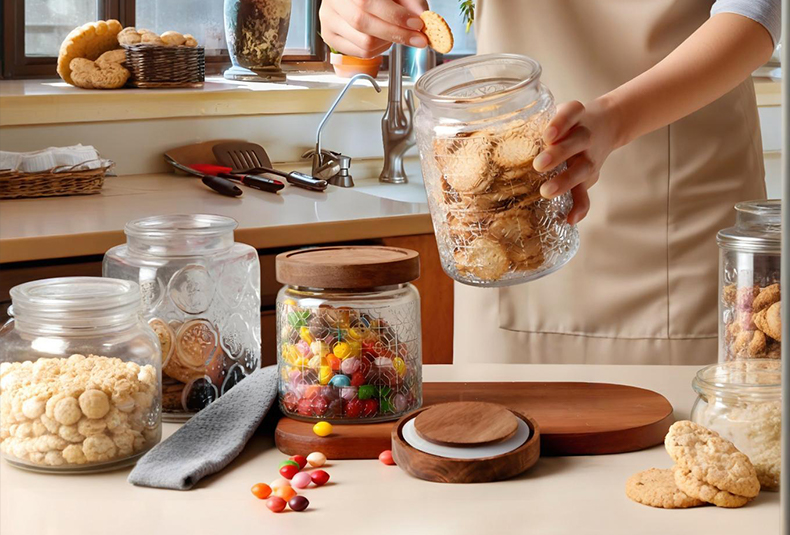 WISHOME Retro Embossed Glass Storage Jar with Bamboo Lid Main Product Image