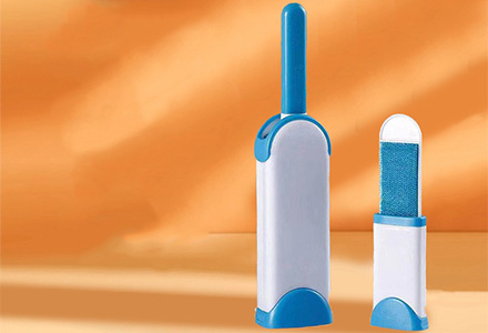Reusable pet fur remover brush set with self-cleaning base, large and small pet hair removal tools for furniture and car seats
