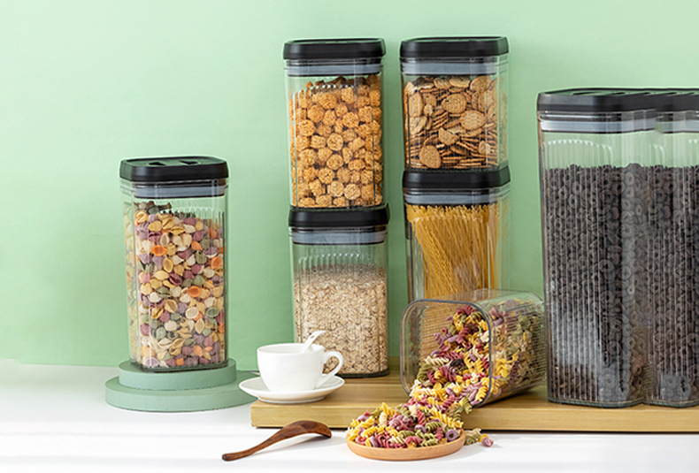 plastic crisper with cover